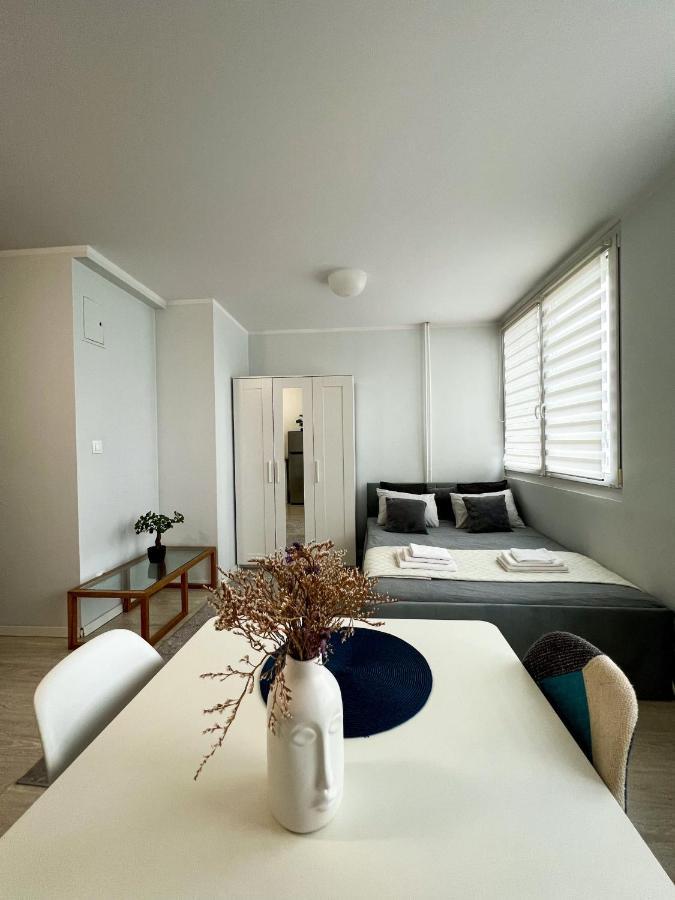 Przytulna Kawalerka Apartment Варшава Екстериор снимка