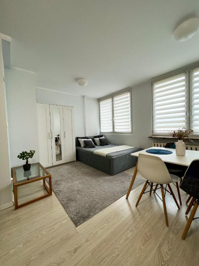 Przytulna Kawalerka Apartment Варшава Екстериор снимка